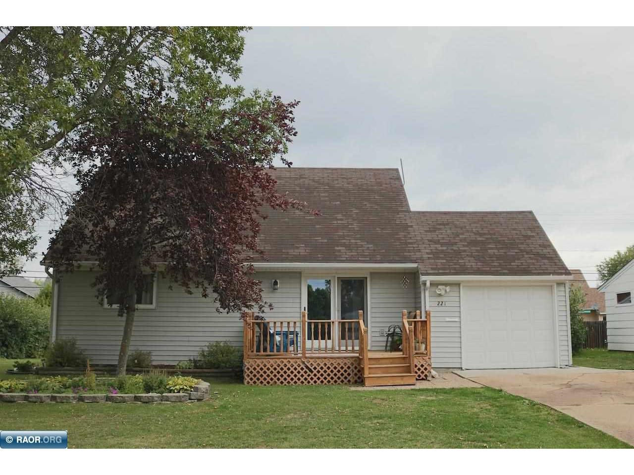 221 Brandon Rd Hoyt Lakes MN 55750 142412 image1