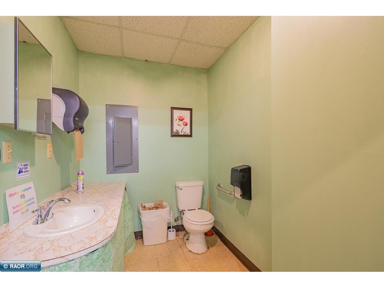 221 Kennedy Memorial Drive Hoyt Lakes MN 55750 146715 image24