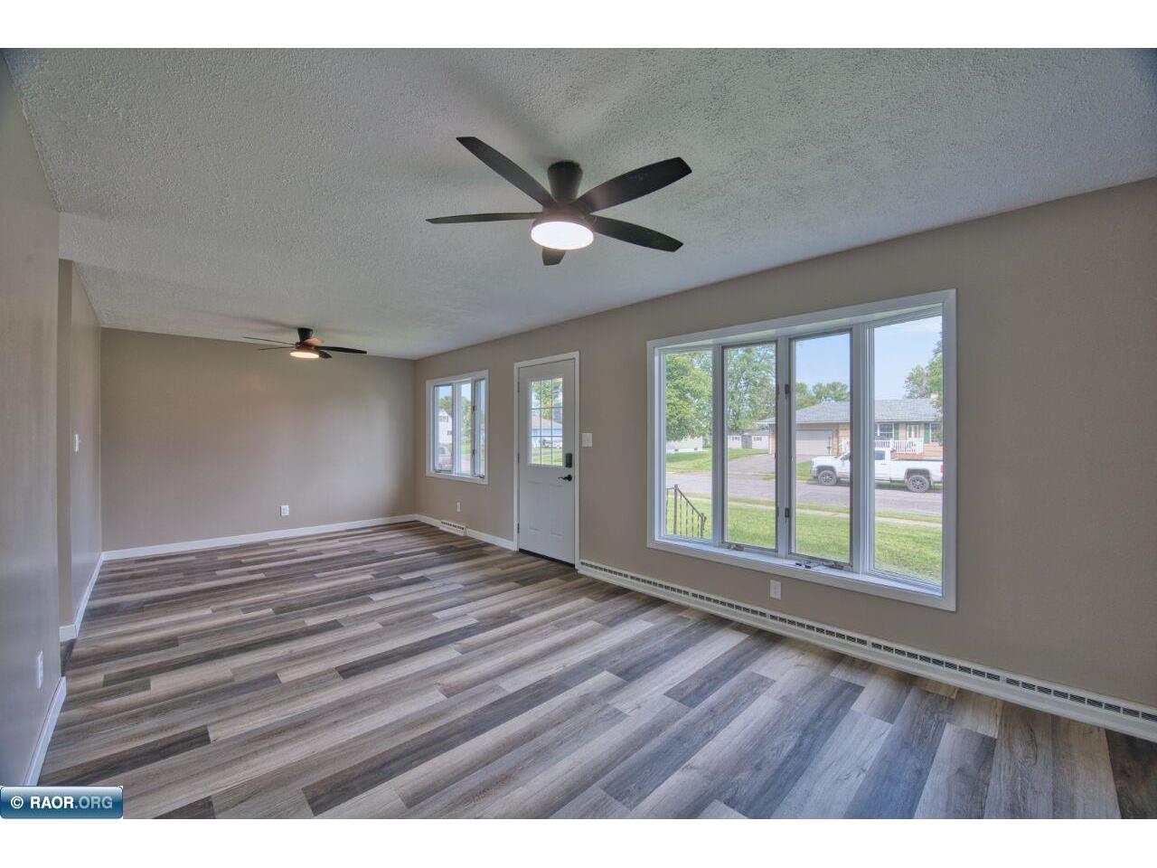 222 Arlington Hoyt Lakes MN 55750 149555 image2