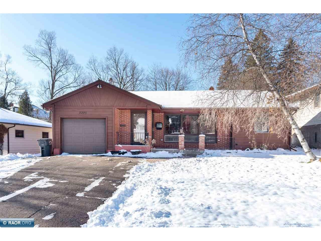 2225 Woodland Ave, Duluth, MN 55803 MLS 140567 Edina Realty