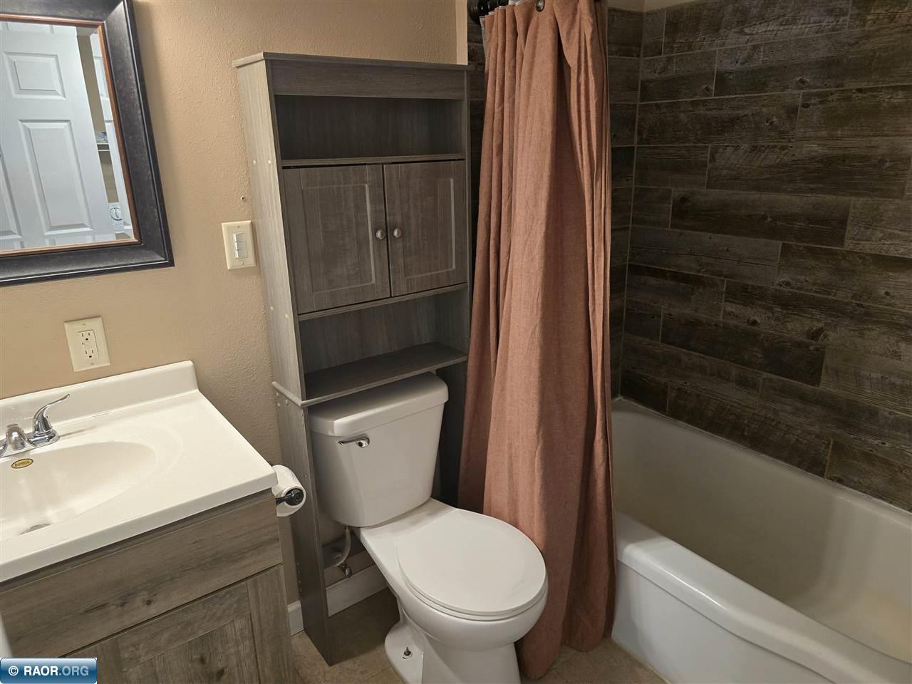 225 1st St. SW Chisholm MN 55719 149179 image5