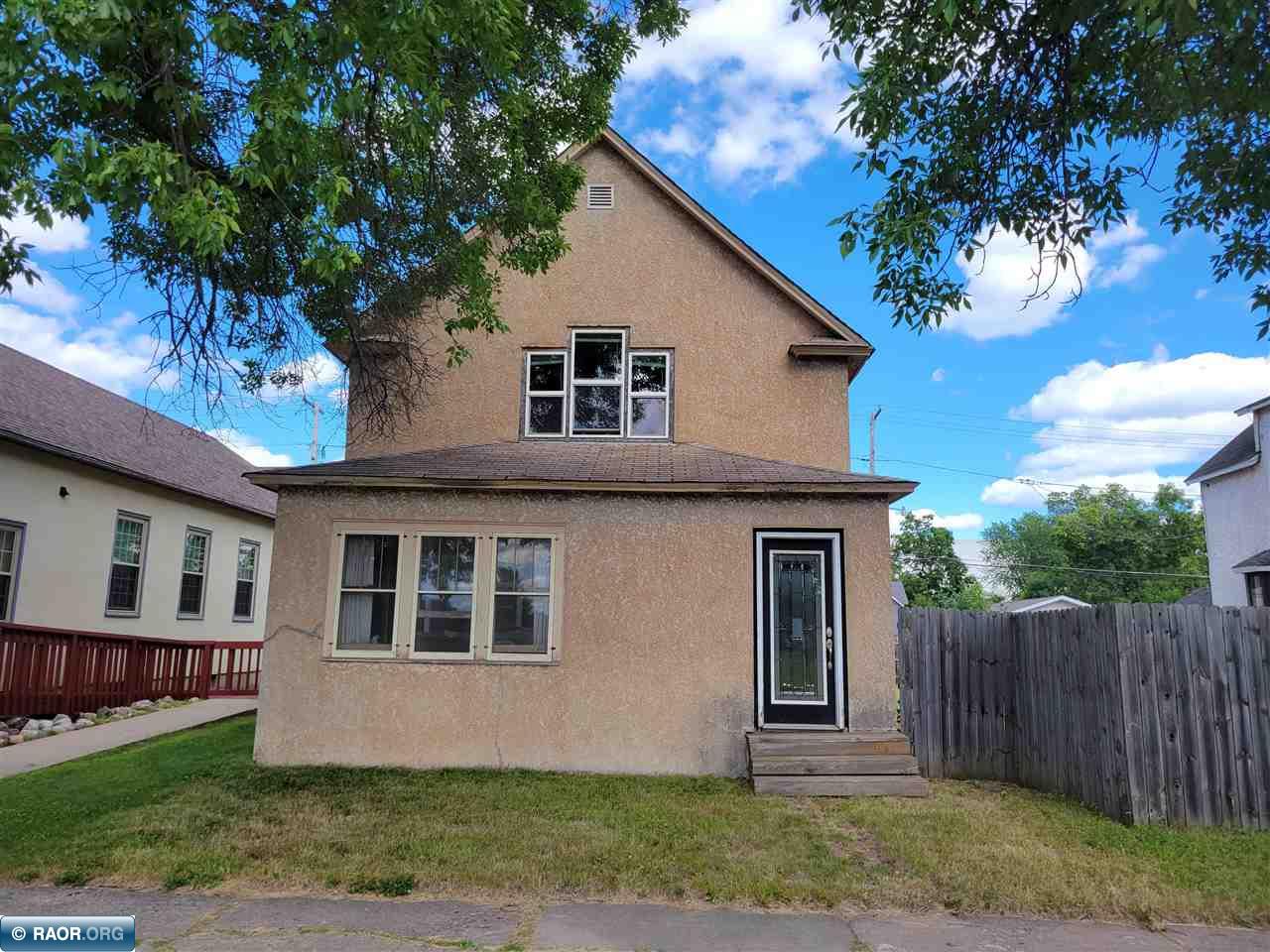 2308 3rd Ave E, Hibbing, MN 55746 MLS 143885 Edina Realty