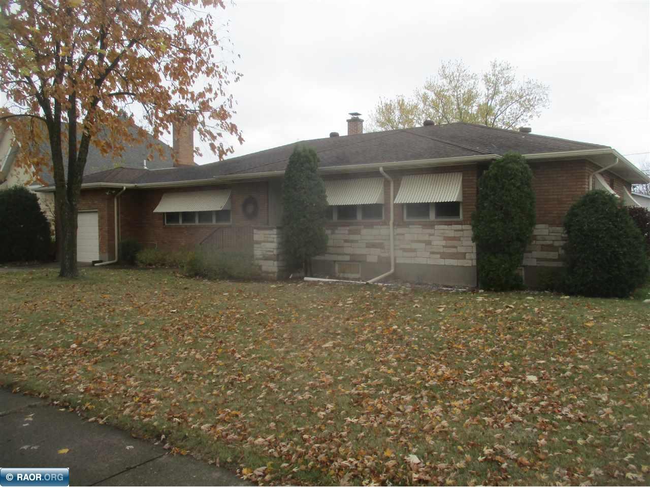 2326 E 9th Ave Hibbing MN 55746 149215 image1