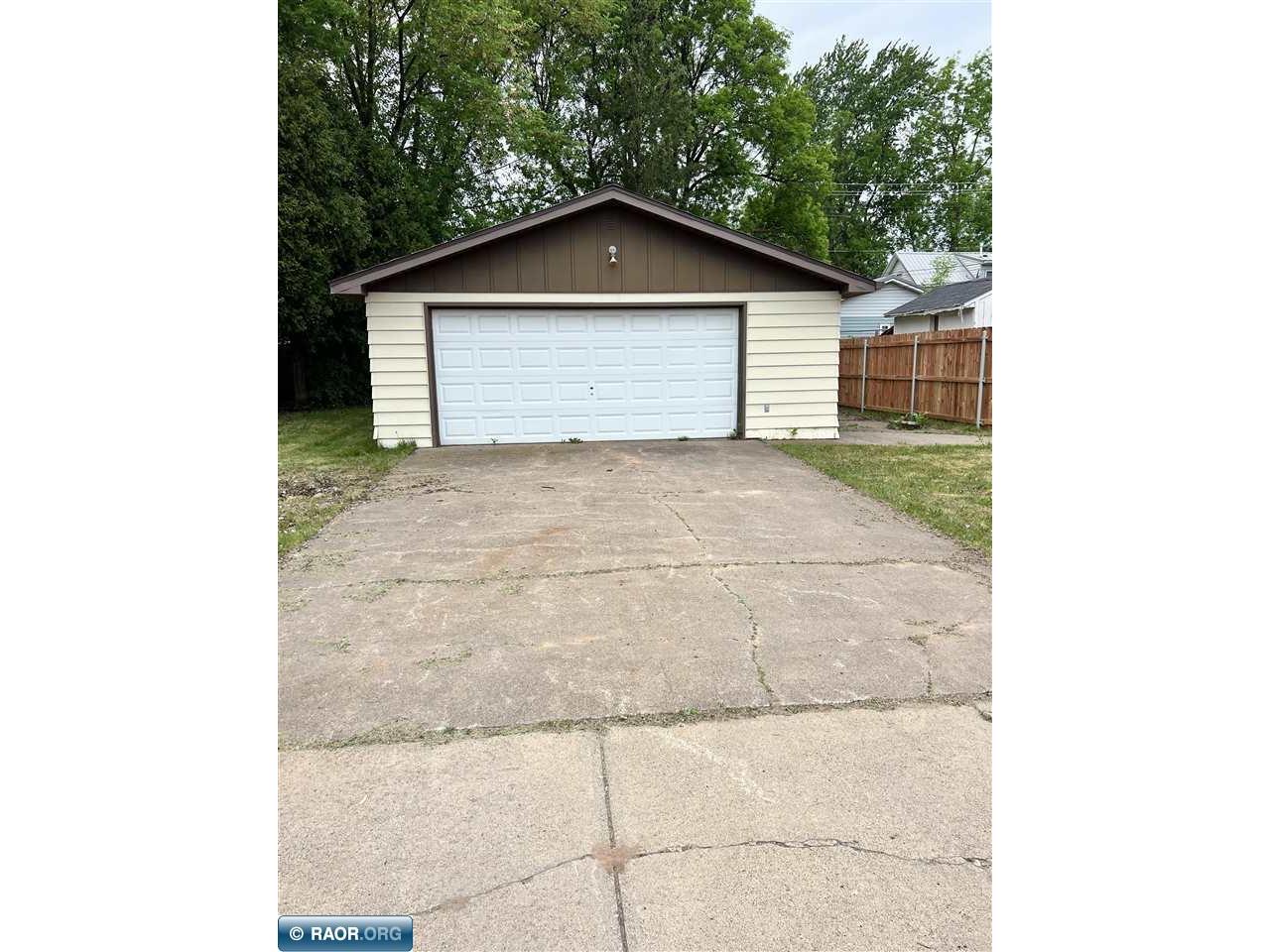 2401 7th Ave E Hibbing MN 55746 150182 image8