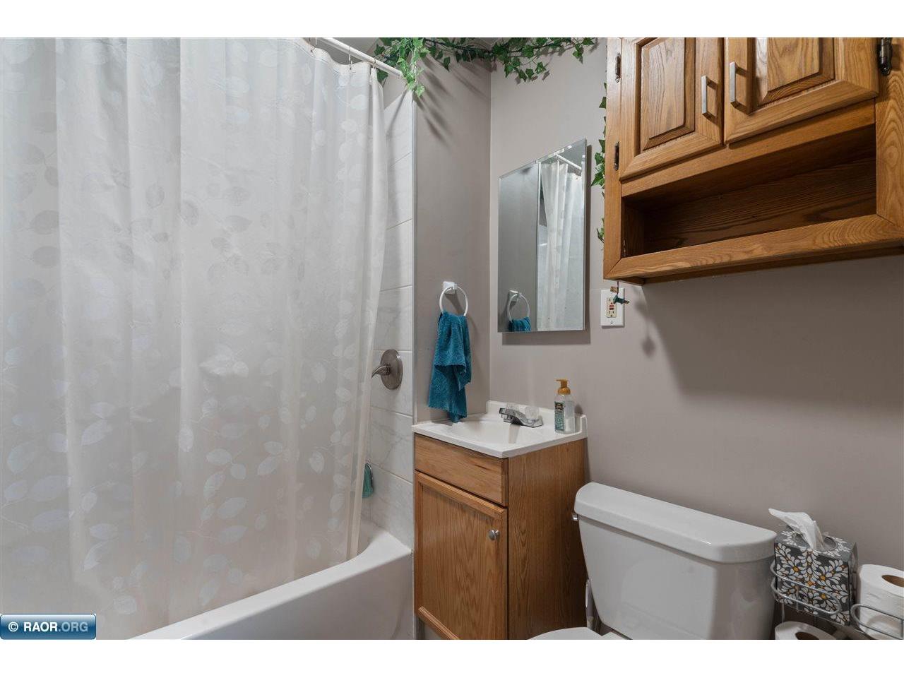 2424 W 2nd St Duluth MN 55806 149622 image15