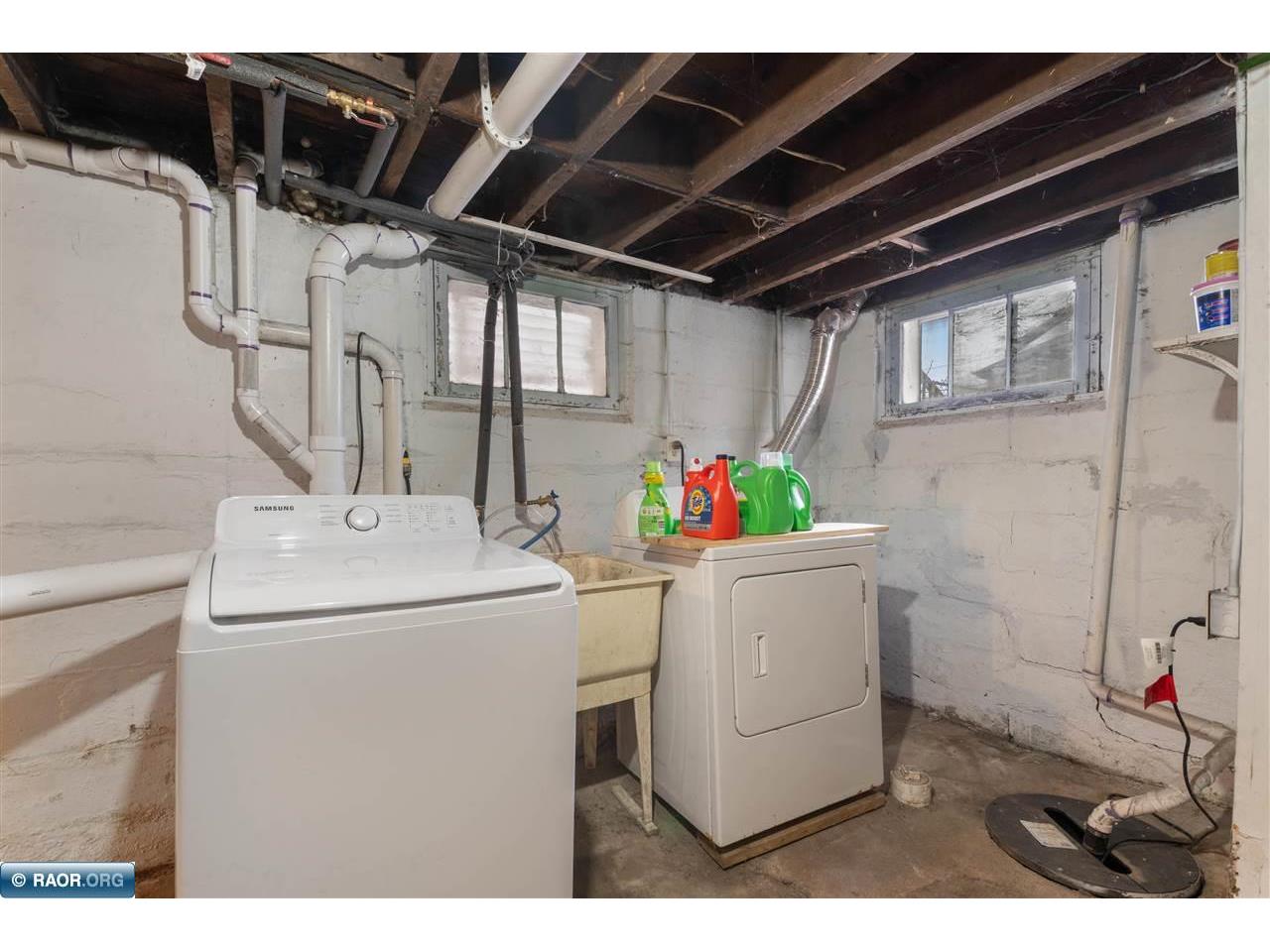 2424 W 2nd St Duluth MN 55806 149622 image16