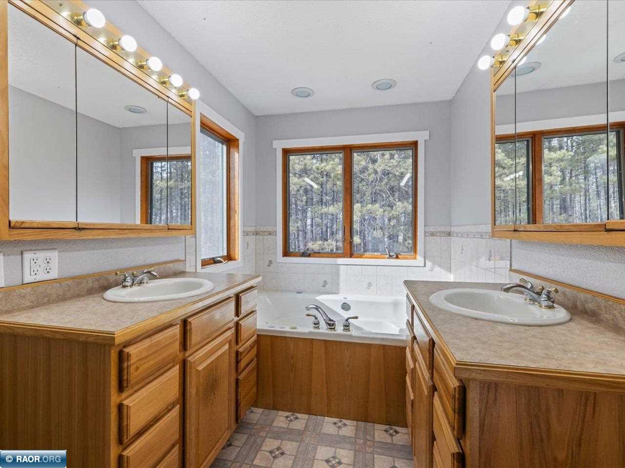 24492 N Isaac LK LN Bovey MN 55709 149661 image26