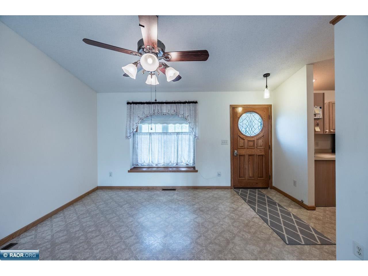 2506 E 21st Ave Hibbing MN 55746 149939 image3