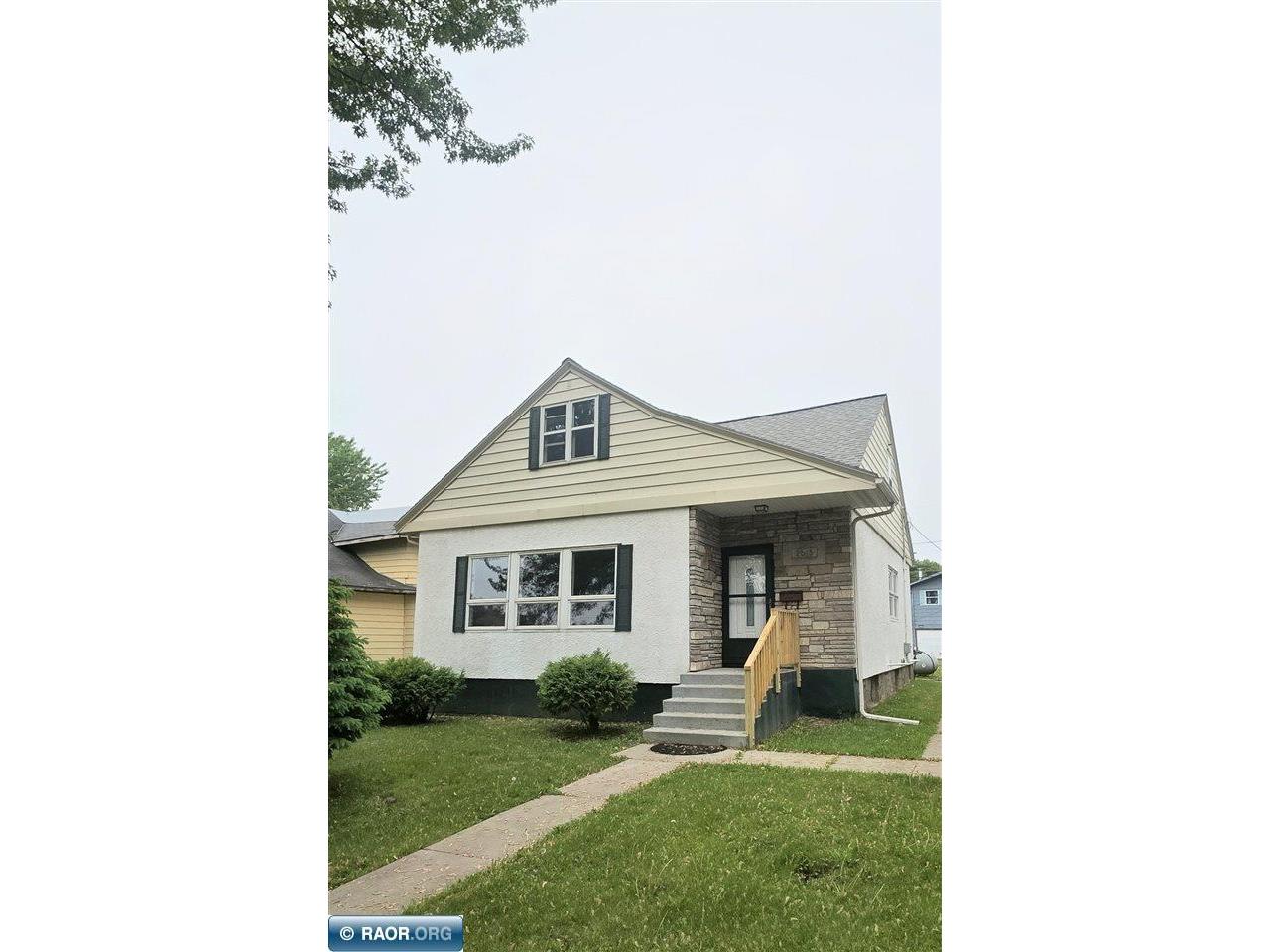 2613 3rd Avenue W Hibbing MN 55746 150104 image1