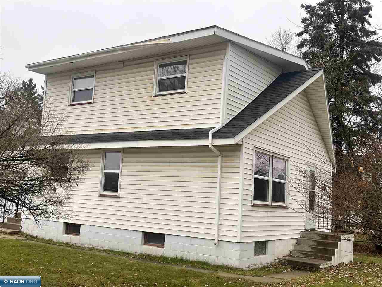 2631 E 19th Ave Hibbing MN 55746 146030 image1