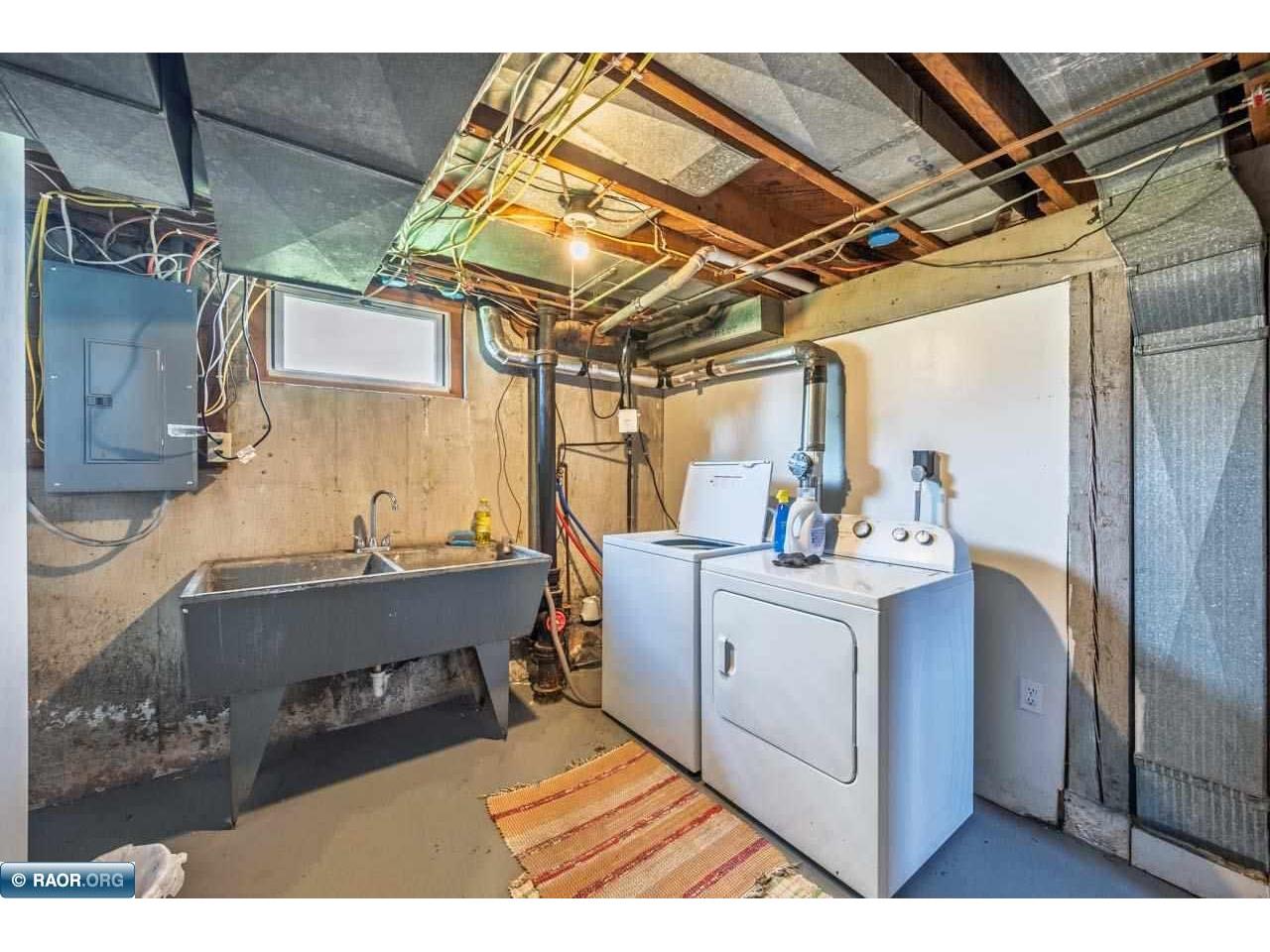 2714 Diane Lane Hibbing MN 55746 150315 image25