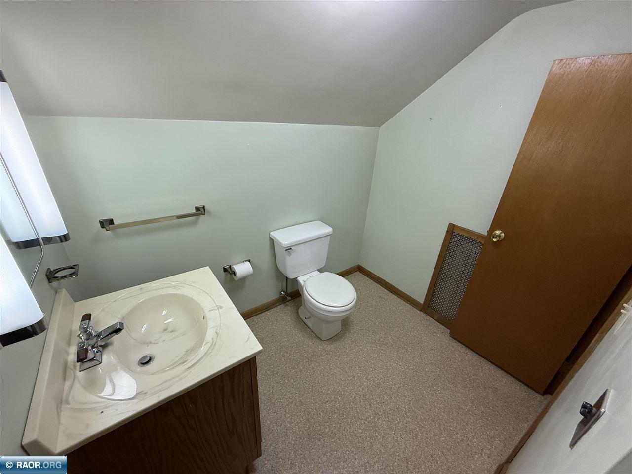2721 3rd Ave W Hibbing MN 55746 150033 image33