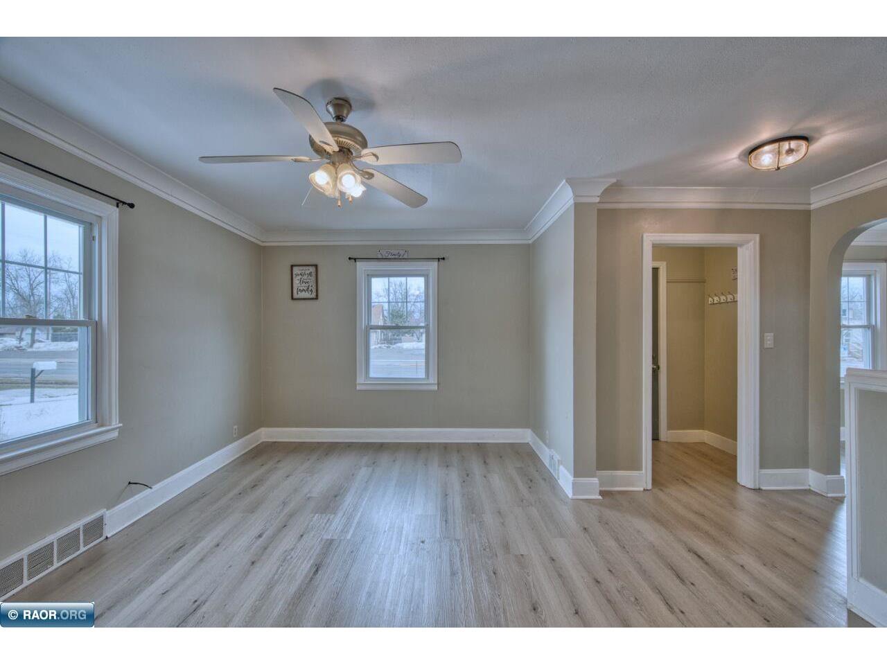 2815 1st ave Hibbing MN 55746 149585 image16