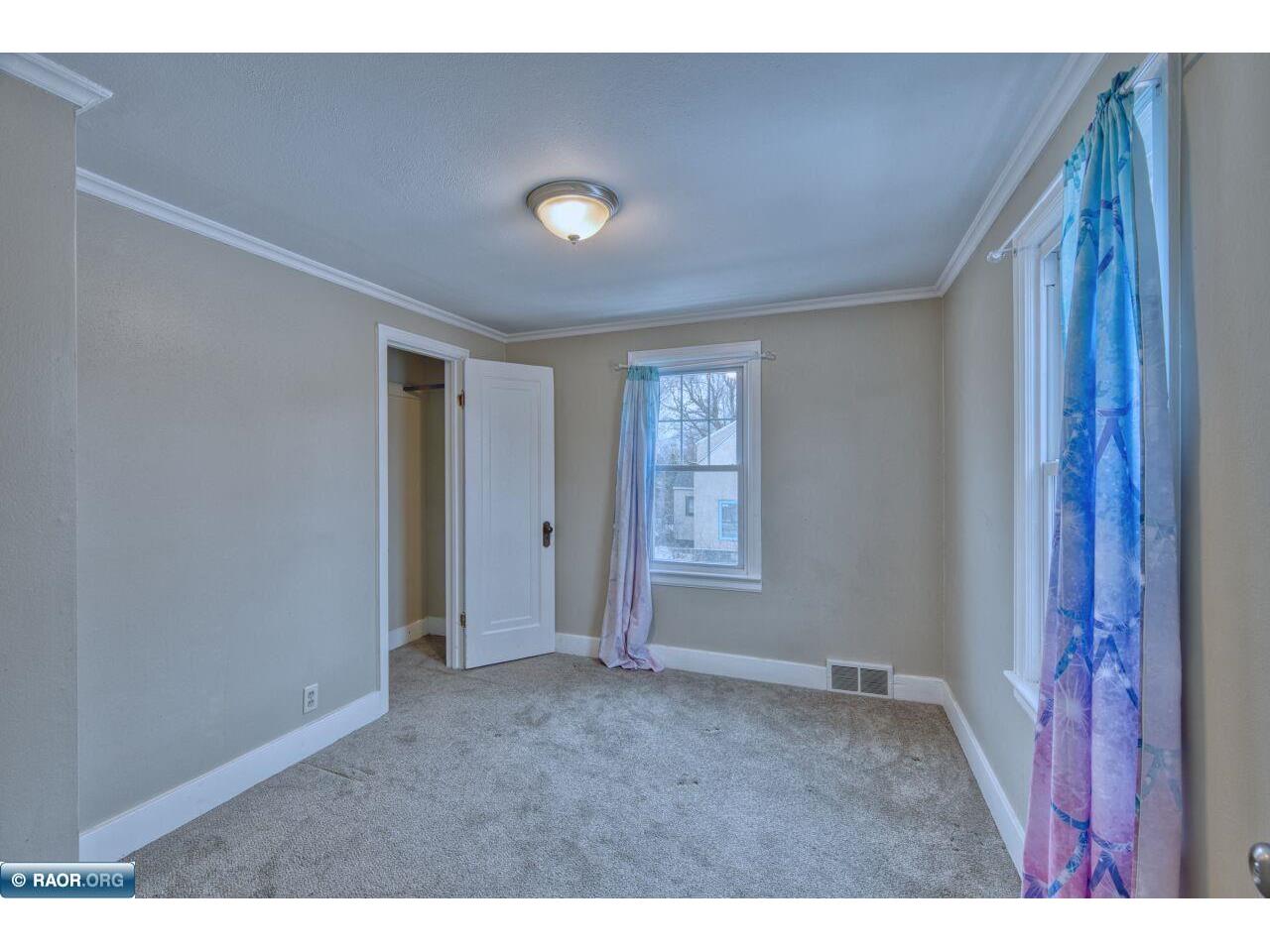 2815 1st ave Hibbing MN 55746 149585 image18