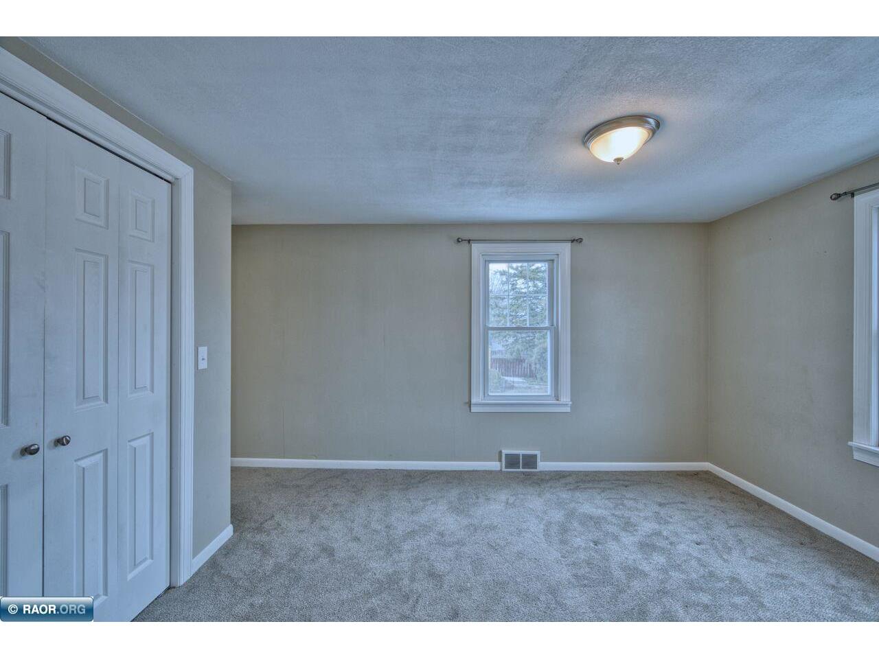 2815 1st ave Hibbing MN 55746 149585 image30