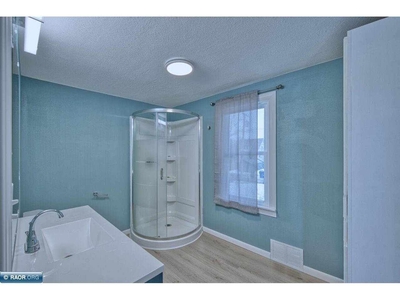 2815 1st ave Hibbing MN 55746 149585 image33