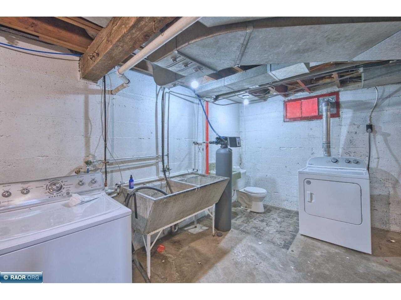 2815 1st ave Hibbing MN 55746 149585 image37