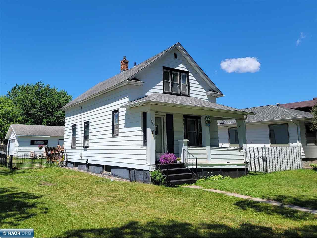 2929 4th Ave E, Hibbing, MN 55746 MLS 141677 Edina Realty