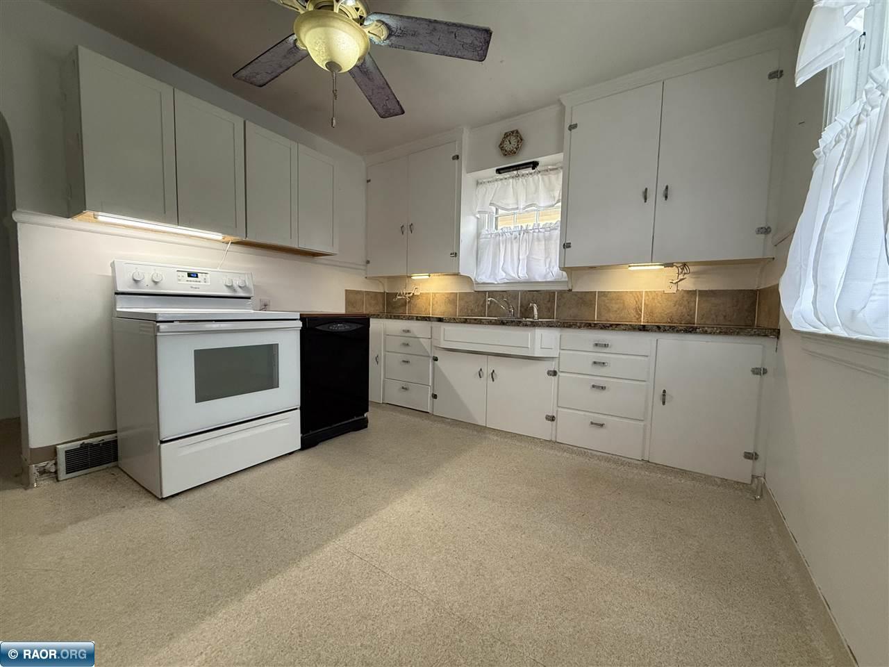 3001 3rd Avenue W Hibbing MN 55746 149688 image16
