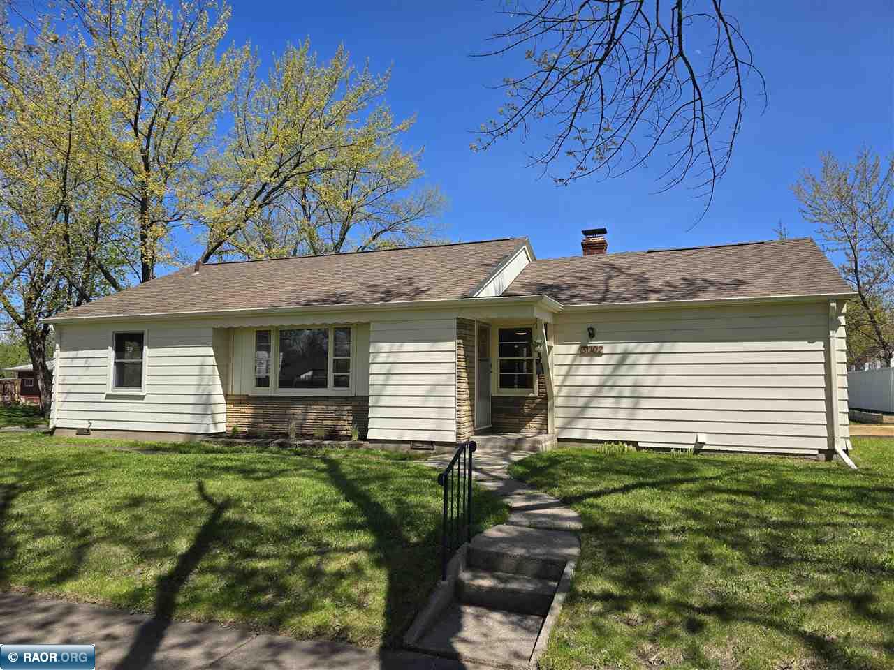 3002 6th Ave E Hibbing MN 55746 146686 image1