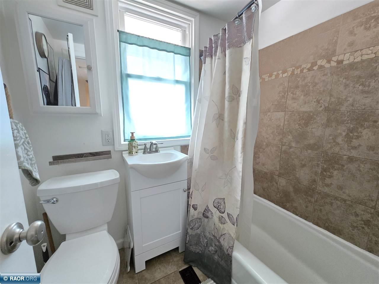 3006 4th Ave W Hibbing MN 55746 149869 image19
