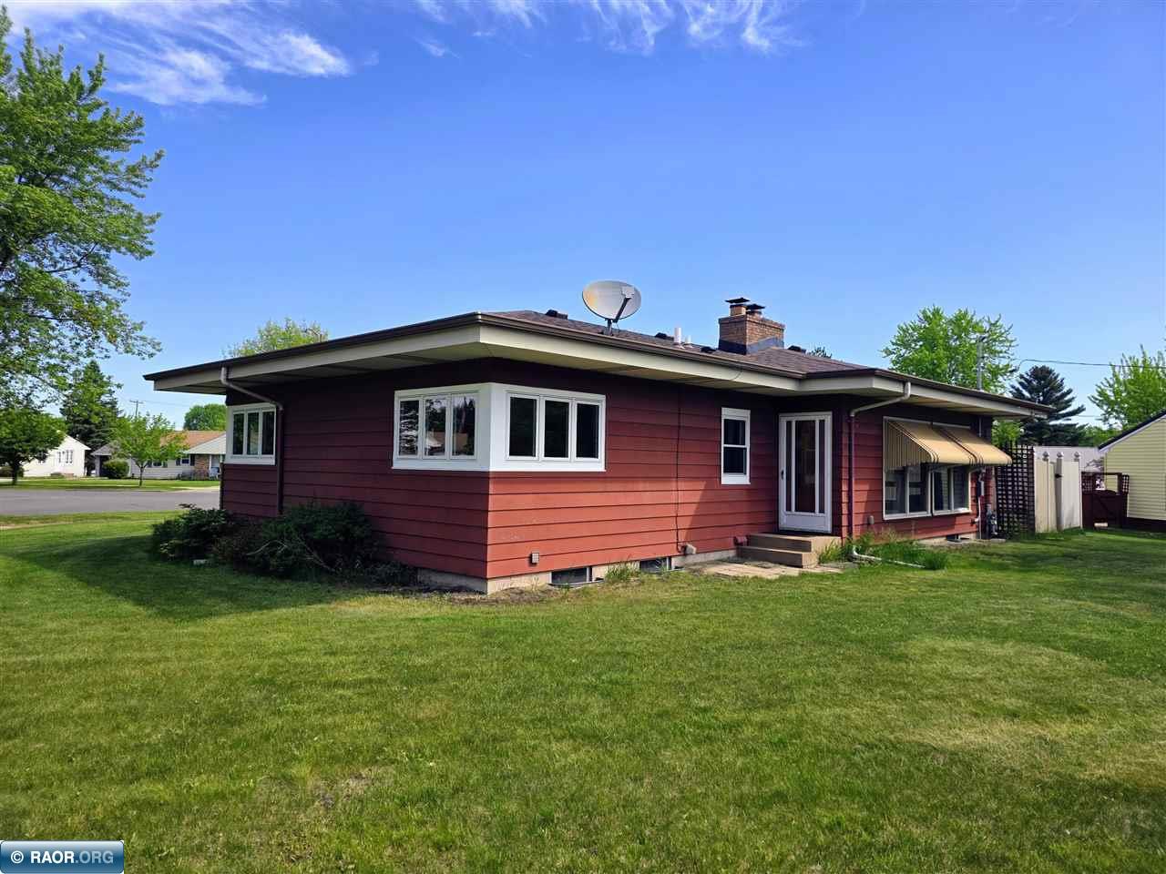 302 N Inner Dr Hibbing MN 55746 150060 image2