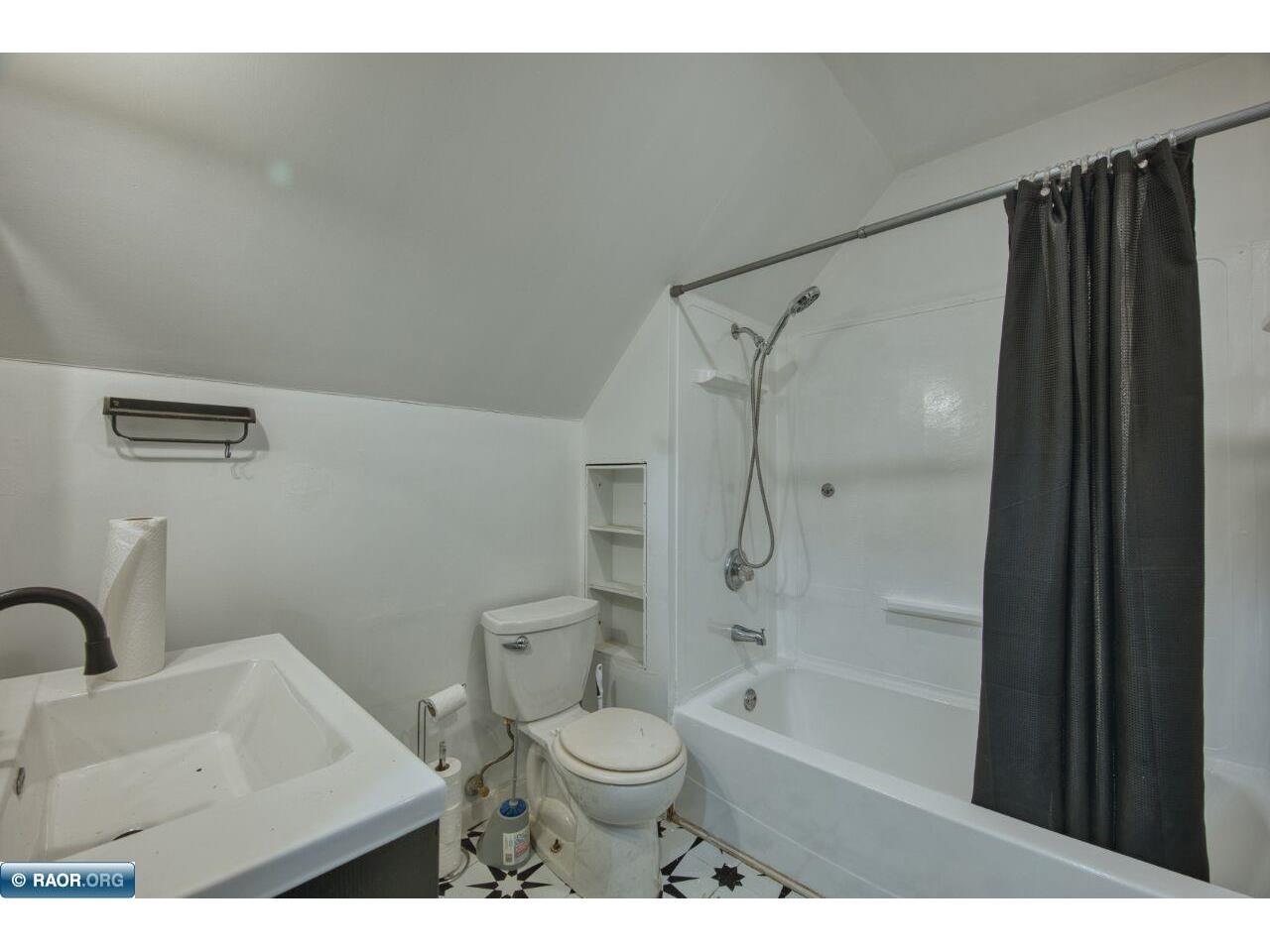 304 W 3rd Ave N Aurora MN 55705 149183 image17