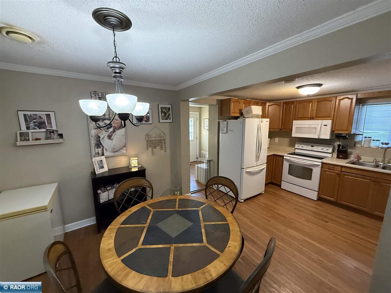 311 W 2nd Ave N Aurora MN 55705 149138 image10