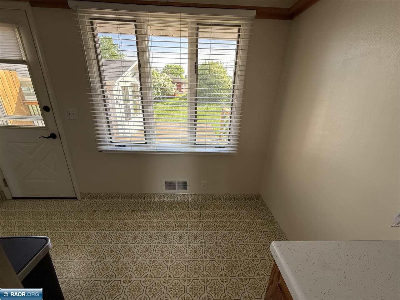 3313 Outer Dr Hibbing MN 55746 150065 image24