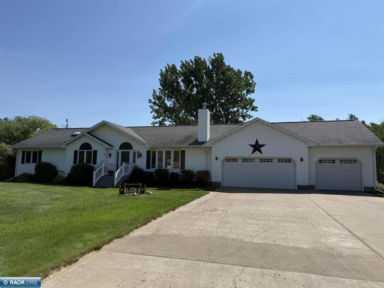 3504 E 21st Ave Hibbing MN 55746 150242 image1