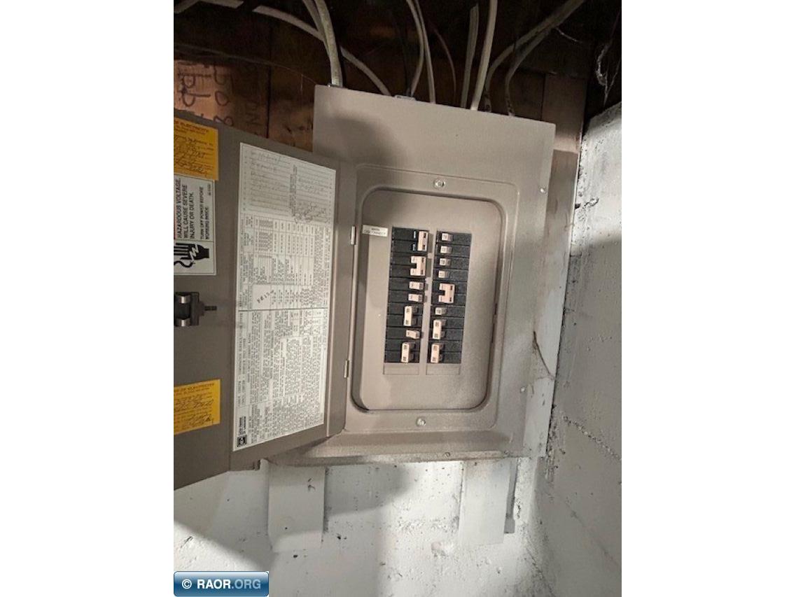 3518 W 2nd Ave Hibbing MN 55746 149635 image14