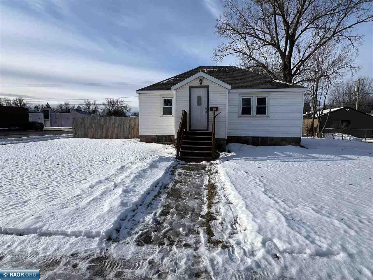 3621 1st Ave Hibbing MN 55746 149400 image1