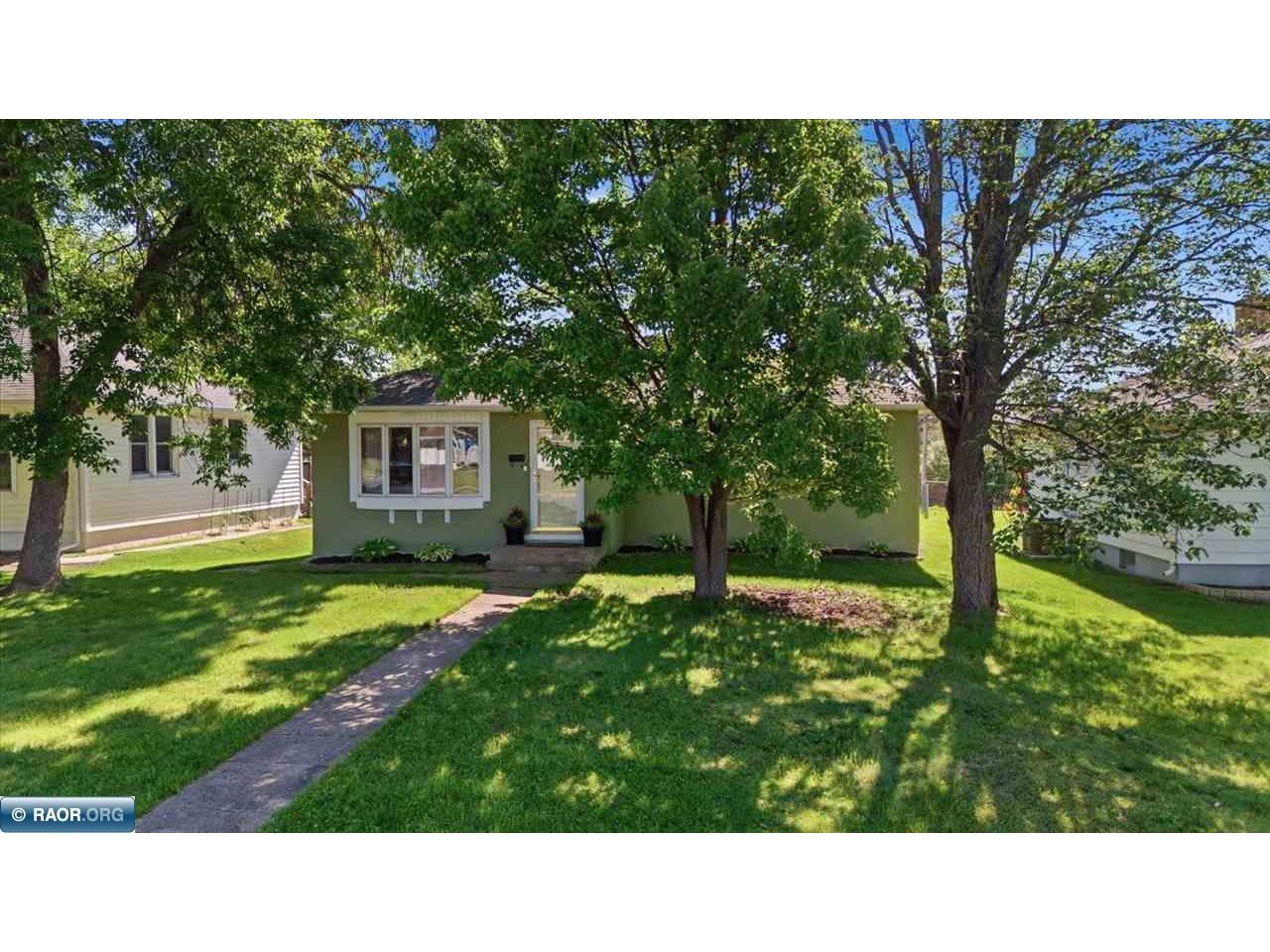 3926 3rd Ave E Hibbing MN 55746 150201 image42