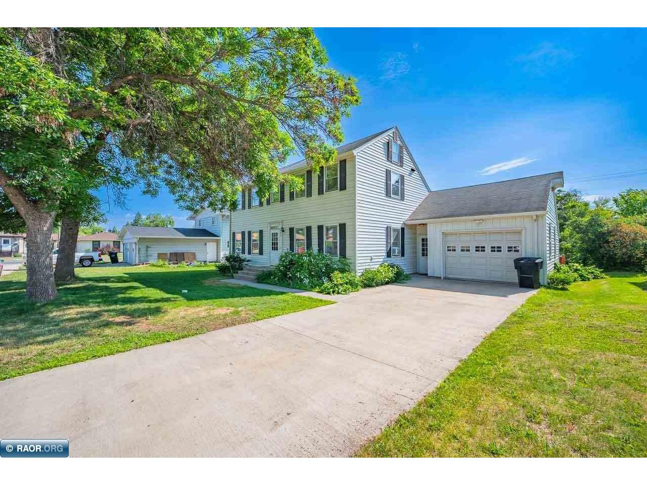 404 S 10th Ave W Virginia MN 55792 145189 image1