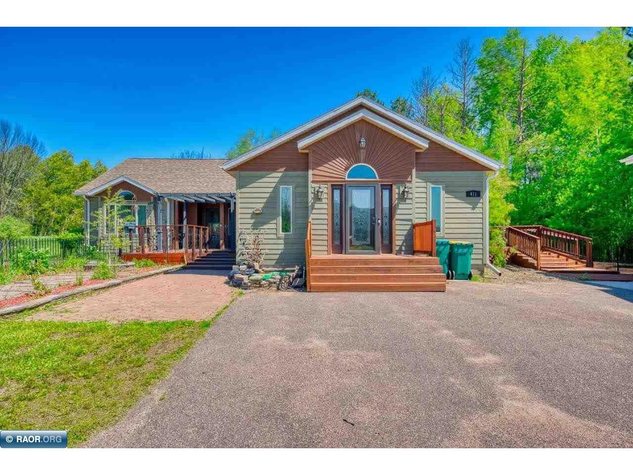 411 E Hawkins Ave, Nashwauk, MN, 55769 MLS 146436 Edina Realty