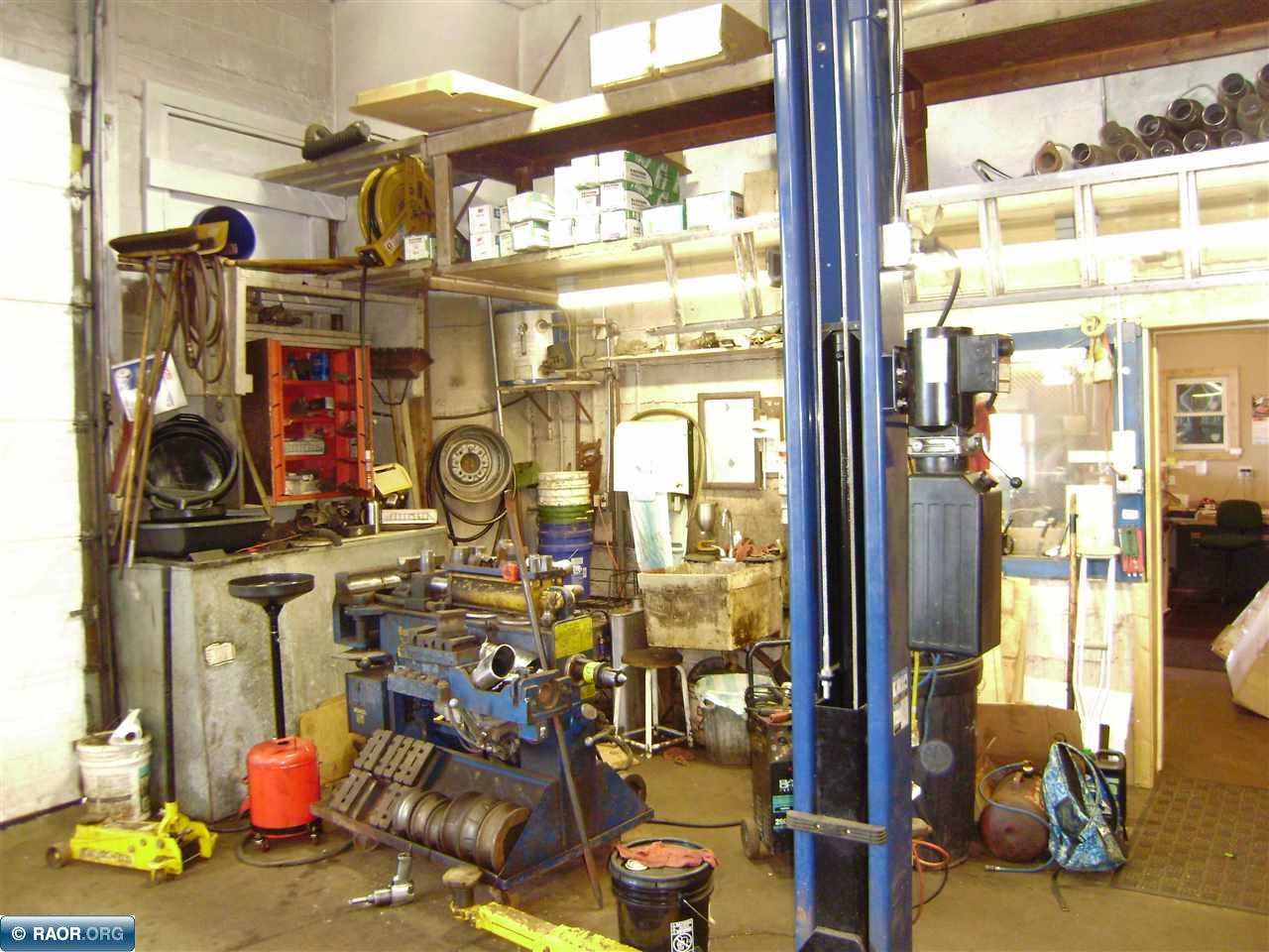 419 E 19th Street Hibbing MN 55746 147888 image9