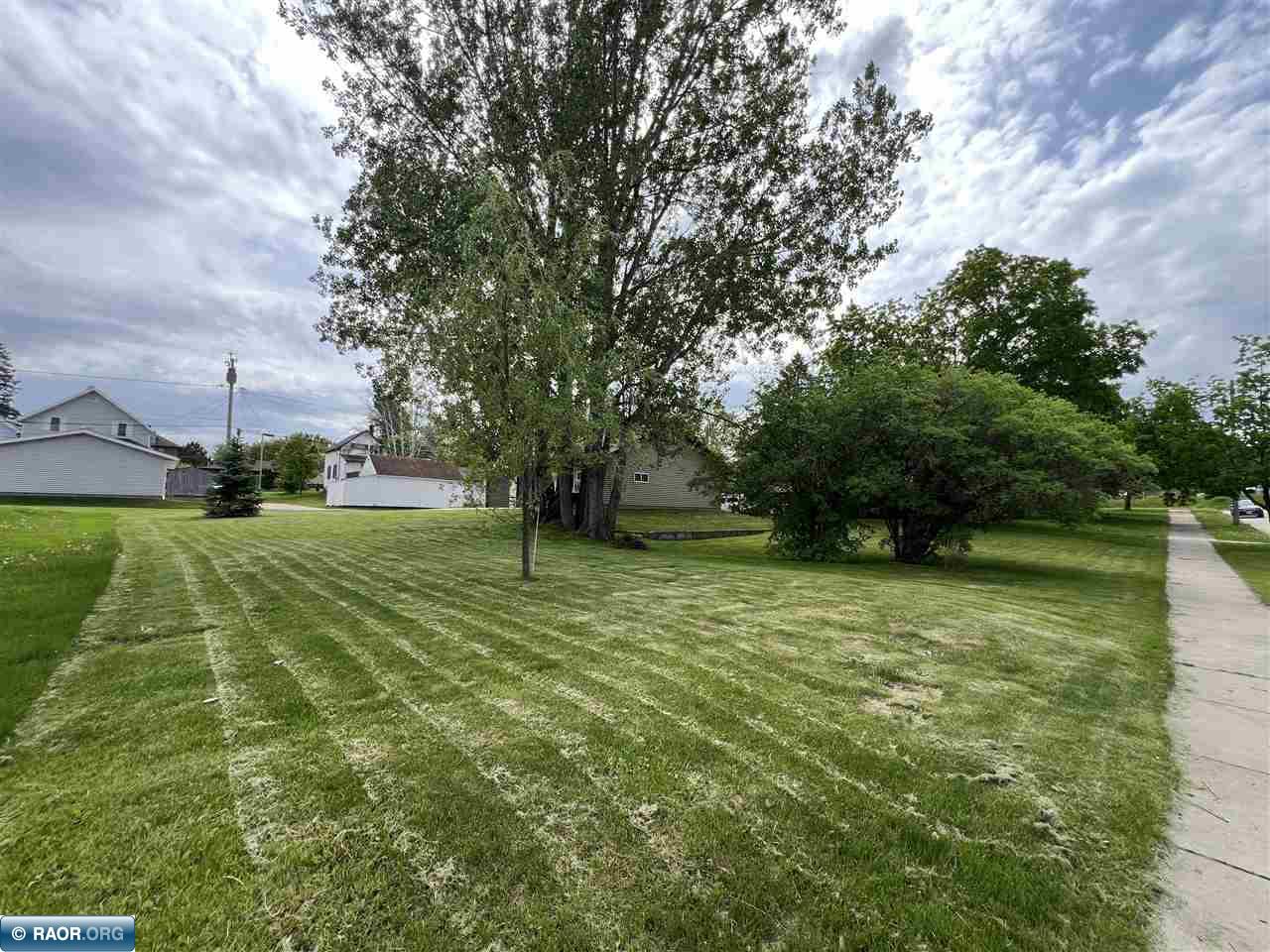 419 SW 2nd Street, Chisholm, MN, 55719 MLS 146798 Edina Realty