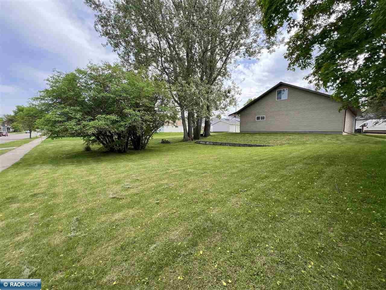 419 SW 2nd Street, Chisholm, MN, 55719 MLS 146798 Edina Realty