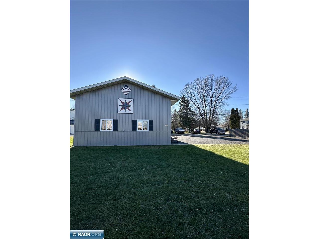 425 4th Street International Falls MN 56649 149359 image9