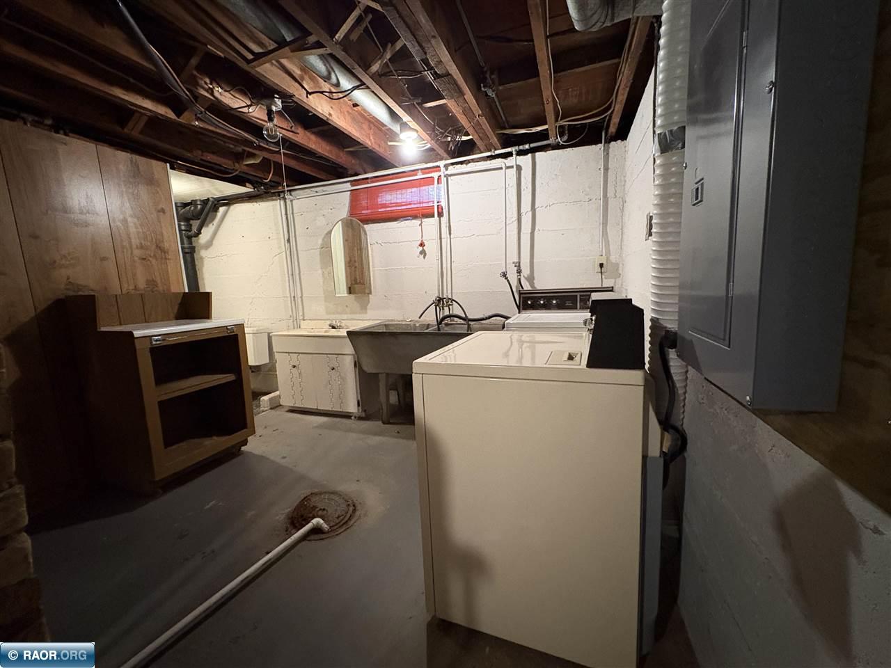 429 SW 4 th Street Chisholm MN 55719 150266 image26