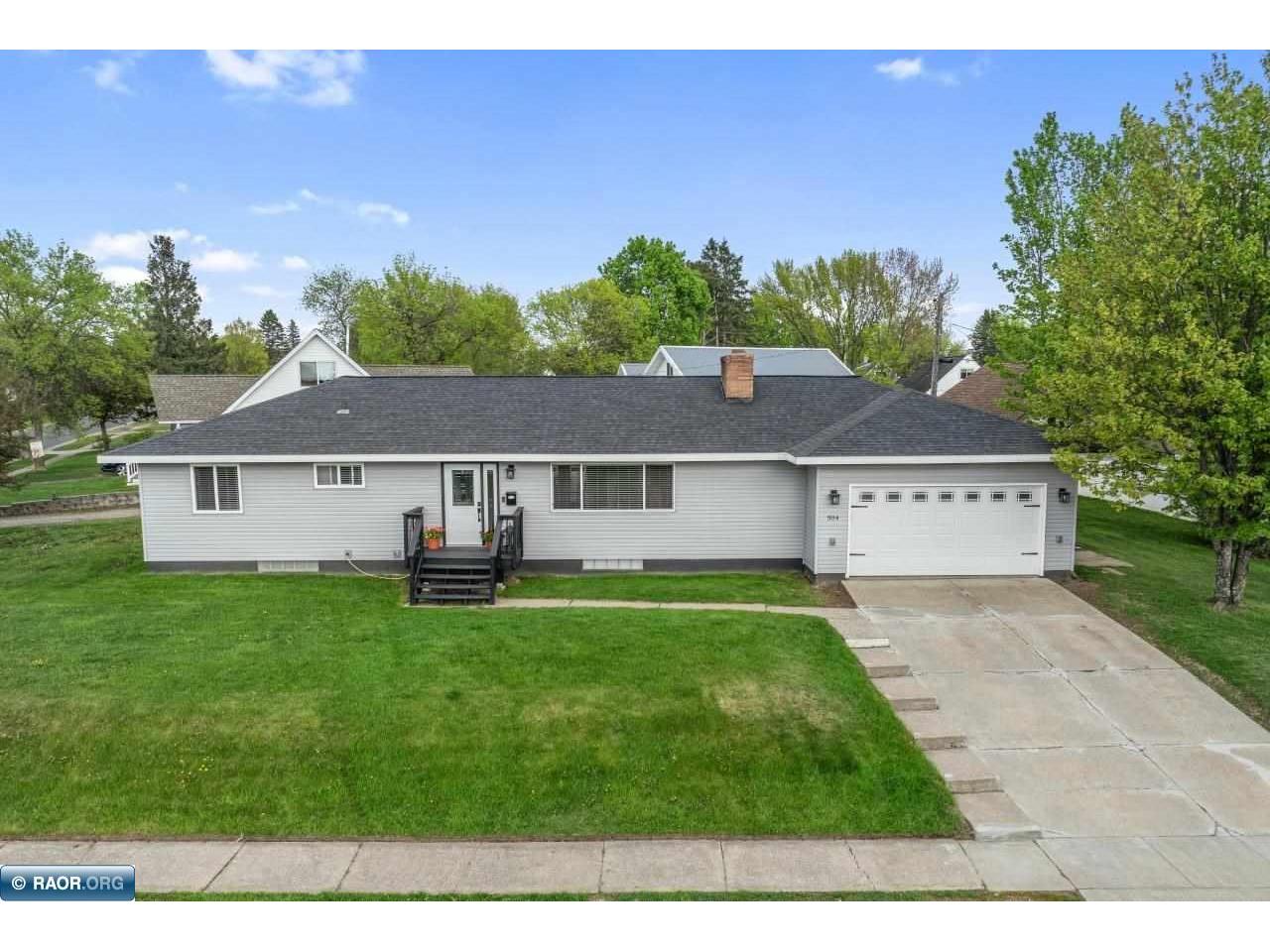 504 Dorchester Drive Hoyt Lakes MN 55750 148300 image1