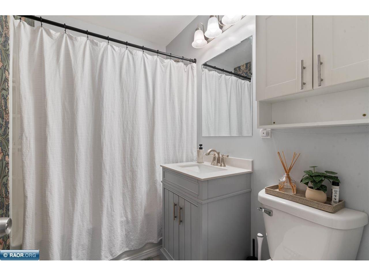 5118 Wyoming St Duluth MN 55804 149360 image8