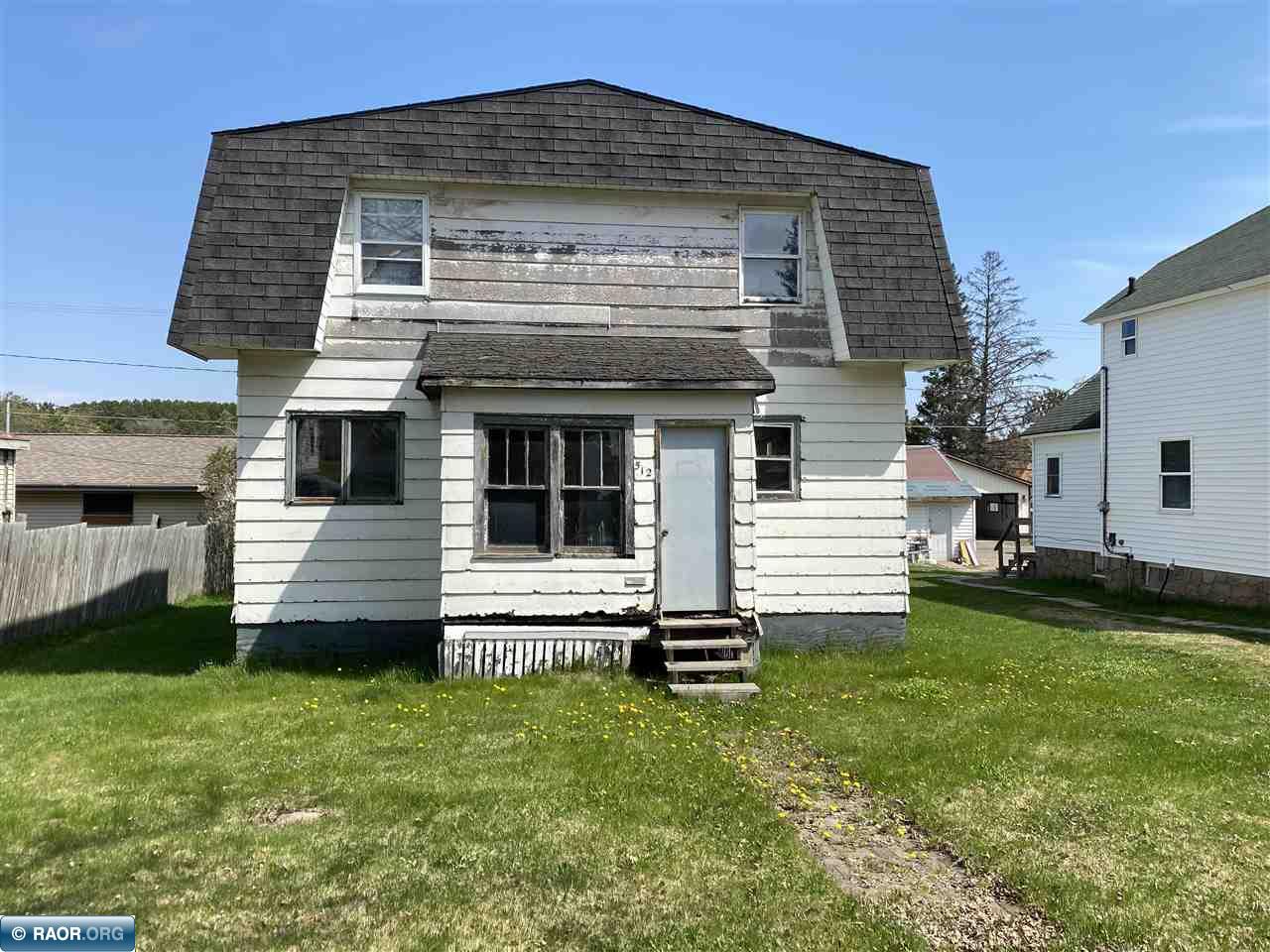 512 4th Street SW, Chisholm, MN, 55719 MLS 141355 Edina Realty