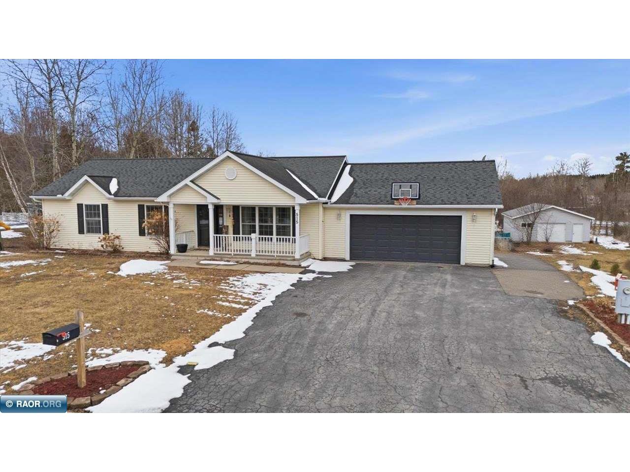 515 W 15th Ave Eveleth MN 55734 149743 image1