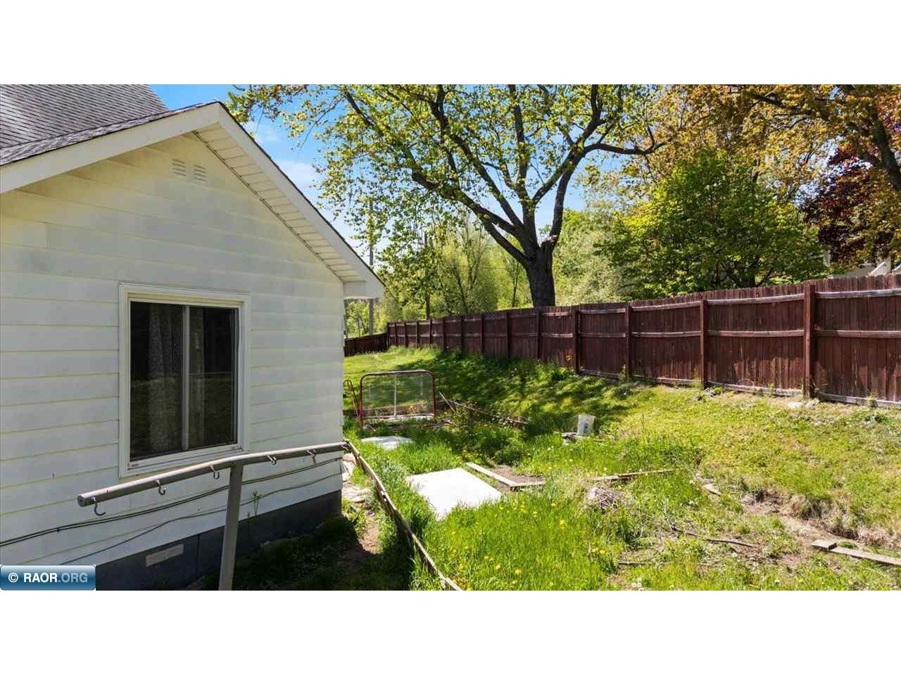 5911 Elinor St. Duluth MN 55807 150085 image16