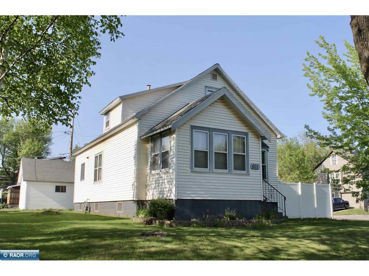 601 11th St. S Virginia MN 55792 144782 image1