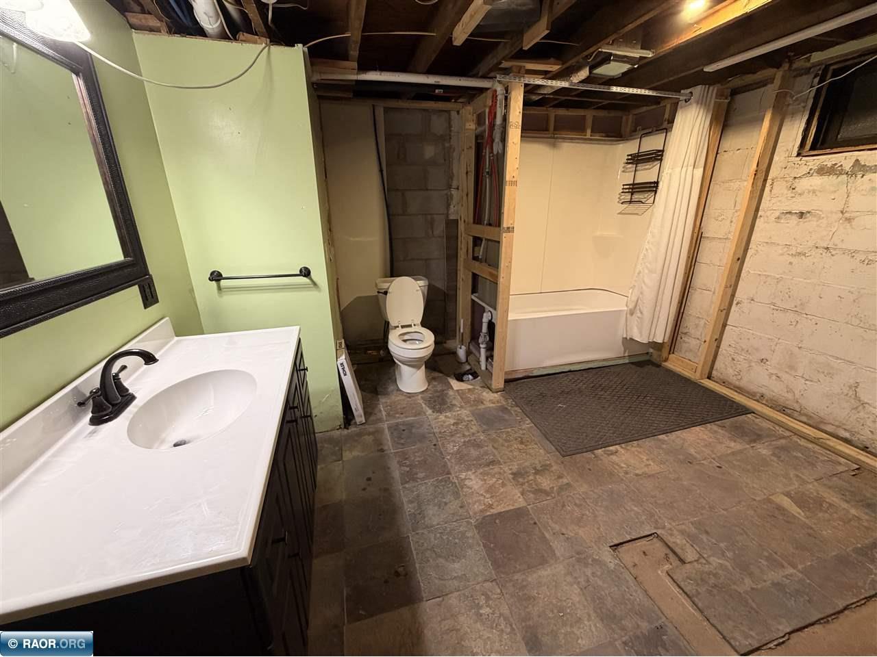 624 Park Ave Eveleth MN 55734 150410 image16