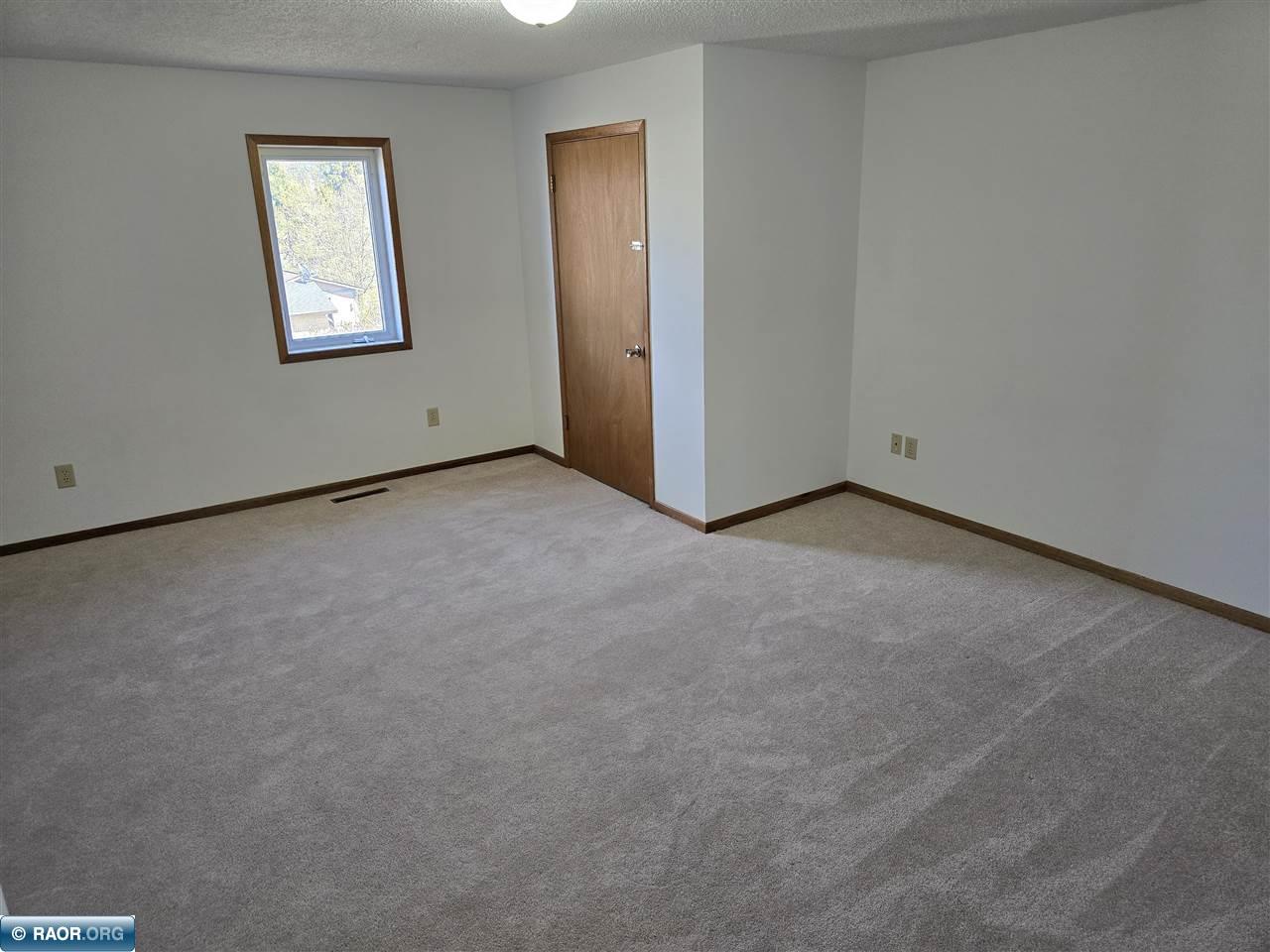 703 6th St. NW Chisholm MN 55719 150001 image5