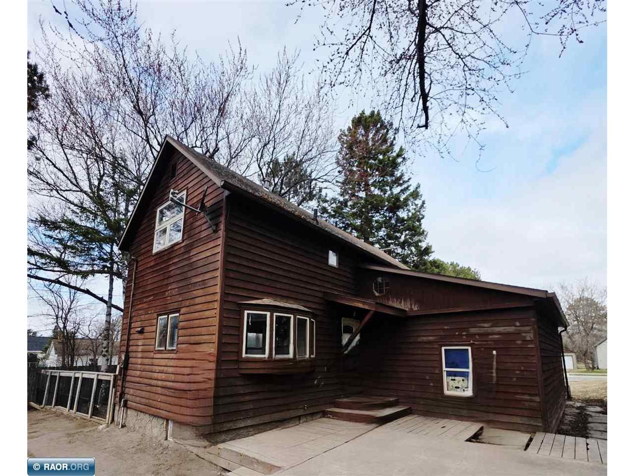 757 NW 3rd St Chisholm MN 55719 148190 image1