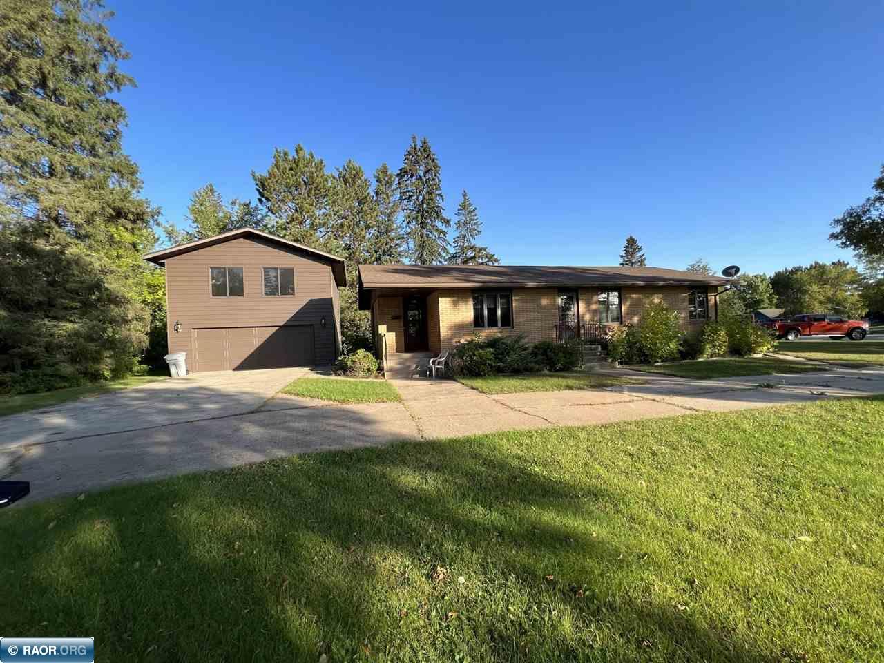 801 5th av NE Chisholm MN 55719 144302 image1